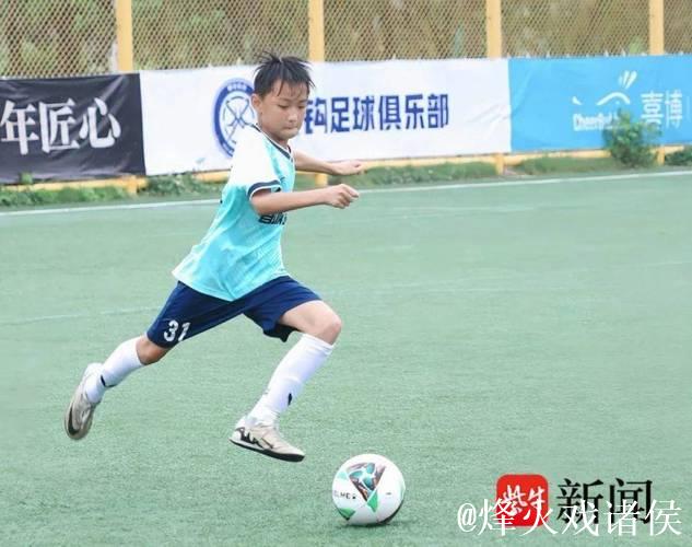 春城实小足球少年主场尽显锋芒！